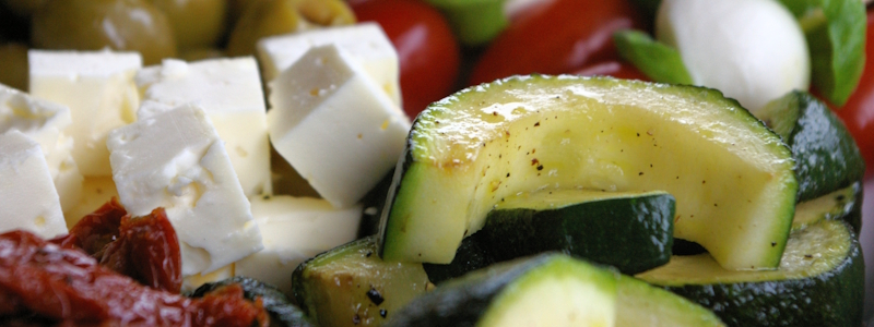 Buffet zur Jugendweihe mit Vorspeisen, Hauptgerichten und Desserts